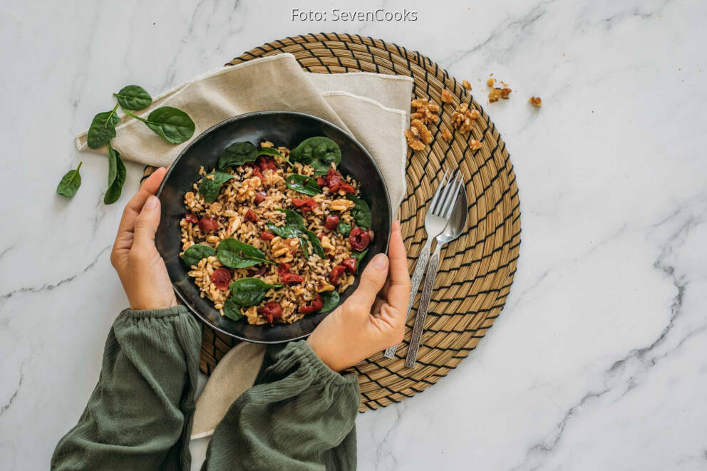 Wildreissalat mit Sauerkirschen von SevenCooks Wildreissalat mit Sauerkirschen von SevenCooks