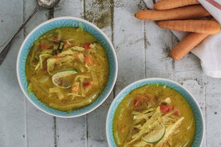 Asiatische Kohlsuppe von SveaCooks