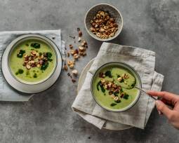 Vegetarisches Gericht: Bärlauch-Blumenkohl-Suppe 1