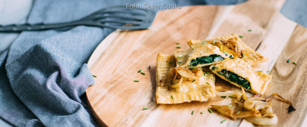 Vegetarisches Rezept: Angebräunte Spinatmaultaschen