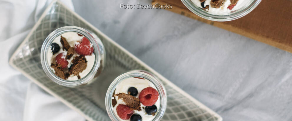 Vegetarisches Rezept: Beeren-Schichtdessert