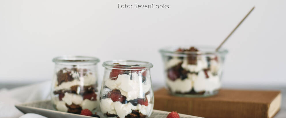 Vegetarisches Rezept: Beeren-Schichtdessert