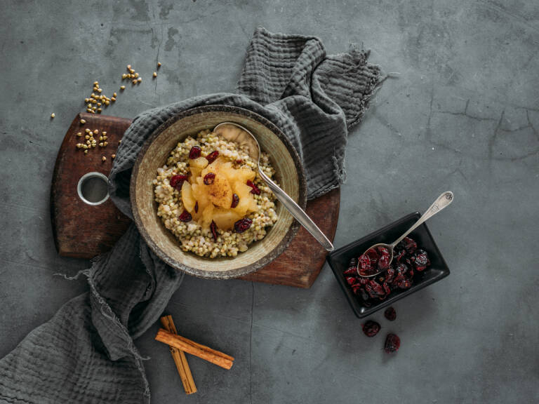 Vegetarisches Rezept: Buchweizen Porridge mit Apfelkompott 1