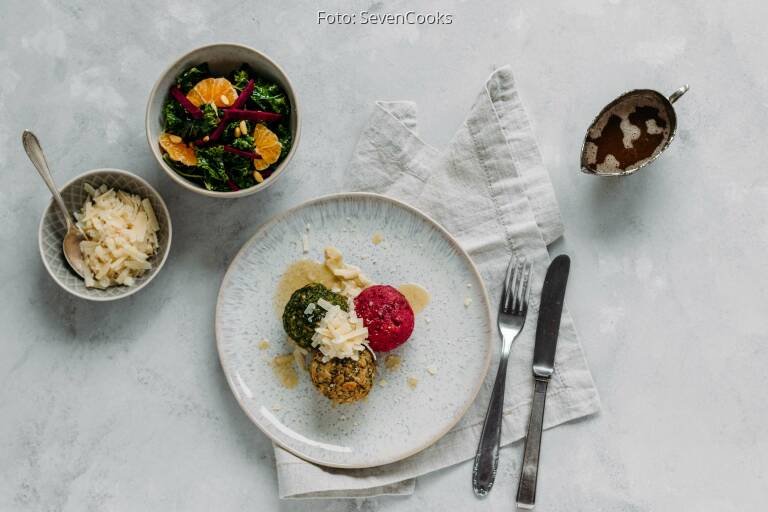 Bunte Knödel mit Nussbutter und Wintersalat von SevenCooks