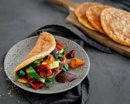 Vegetarisches Rezept: Cloudbread Sandwich mit Grillgemüse 1