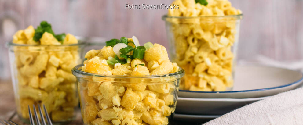 Vegetarisches Rezept: Curry-Nudelsalat mit Ei_1
