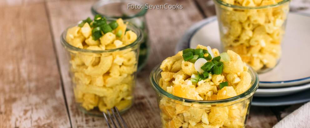 Vegetarisches Rezept: Curry-Nudelsalat mit Ei_2