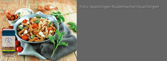 Rezeptbild für "Dinkelvollkorn Penne mit Salbeibutter, Tomaten und Feta"