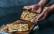 Vegetarisches Rezept: Flammkuchen mit Gorgonzola und Birne