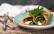 Vegetarisches Rezept: Gefüllte herzhafte Pfannkuchen mit Löwenzahn 1
