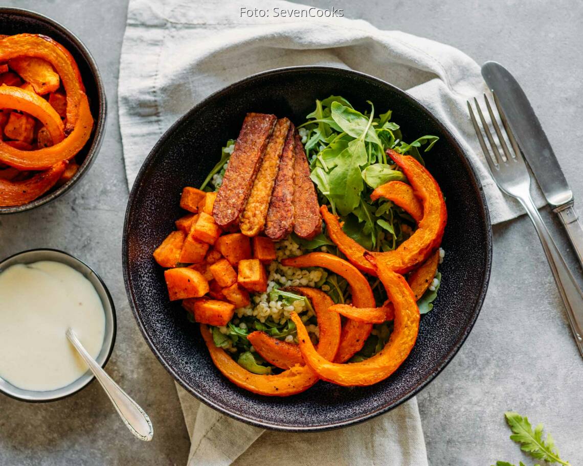 Vegetarisches Rezept: Happy Bowl mit Graupen und Röstgemüse 1
