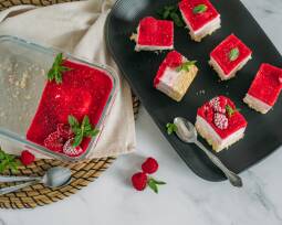 vegetarisches Rezept: Himbeer-Eiskuchen