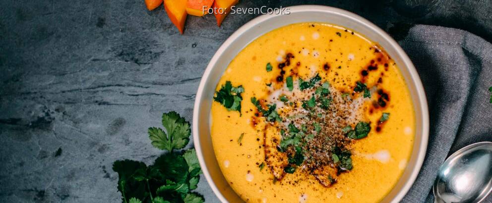 Vegetarisches Rezept: Ingwer-Kokos-Kürbissuppe 3