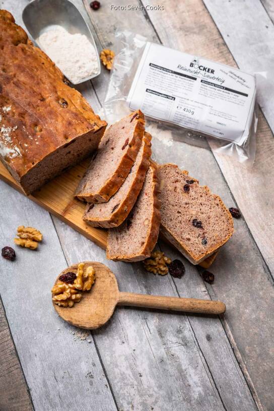 Joghurtbrot mit Walnüssen und Cranberries von BÖCKER