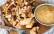 Vegetarisches Rezept: Kaiserschmarrn mit karamellisierten Mandeln