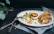 Vegetarisches Rezept: Karamellisierter Fenchel mit Ziegenkäse und geröstetem Brot
