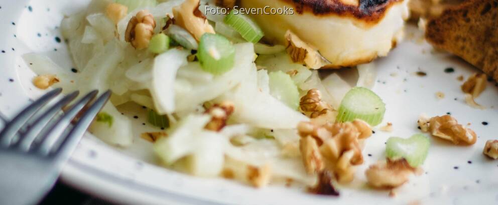 Vegetarisches Rezept: Karamellisierter Fenchel mit Ziegenkäse und geröstetem Brot