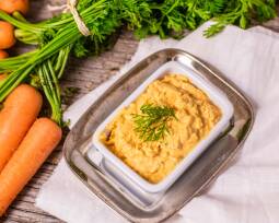 Vegetarisches Rezept: Karotten-Frischkäse-Dip 1