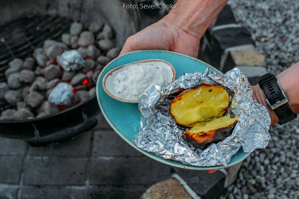 Kartoffeln aus der Glut mit Kräuterquark von RominaCooks