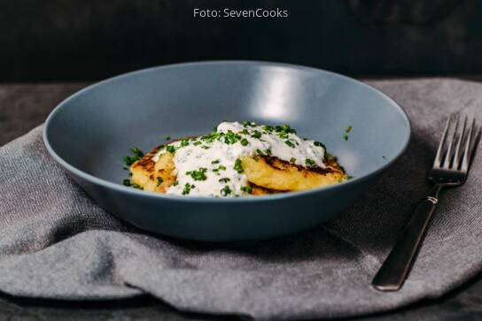 Kartoffelrösti mit Schnittlauchdip von SevenCooks