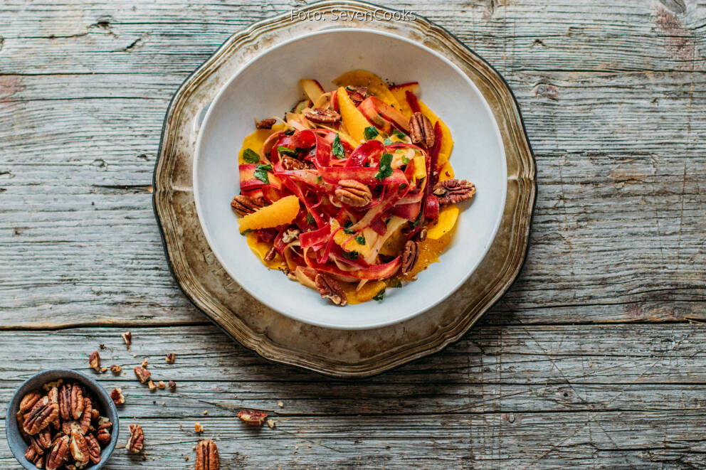 Fruchtiger Möhrensalat mit Pekannüssen von SevenCooks