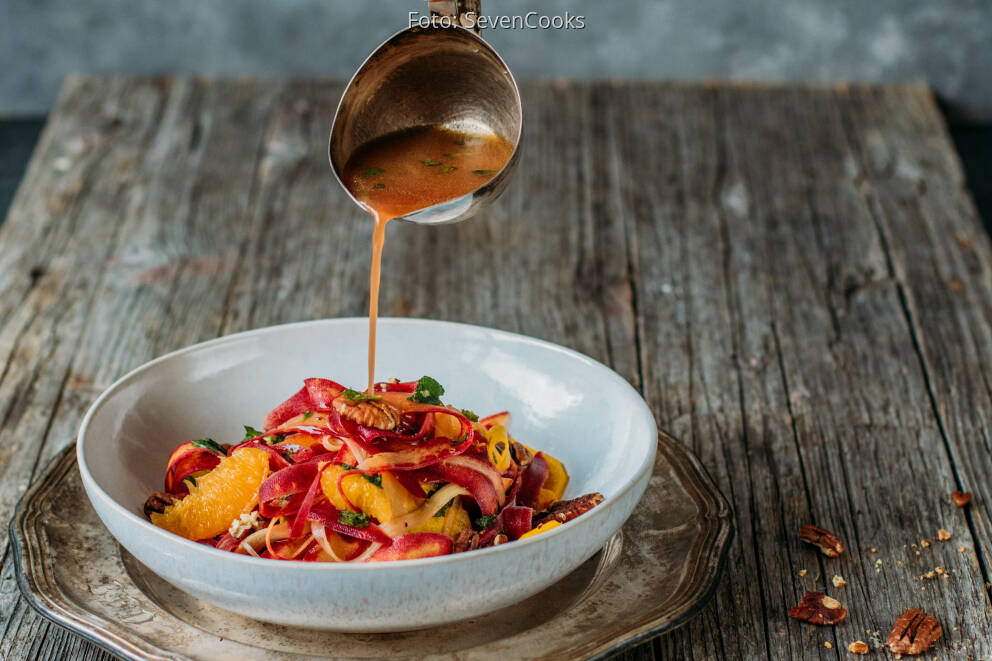 Fruchtiger Möhrensalat mit Pekannüssen von SevenCooks