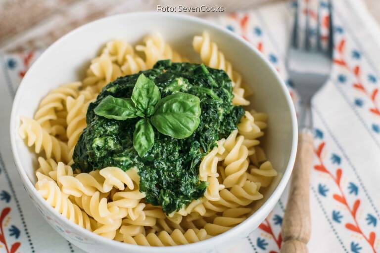 Nudeln mit Spinatsoße von SevenCooks Nudeln mit Spinatsoße von SevenCooks