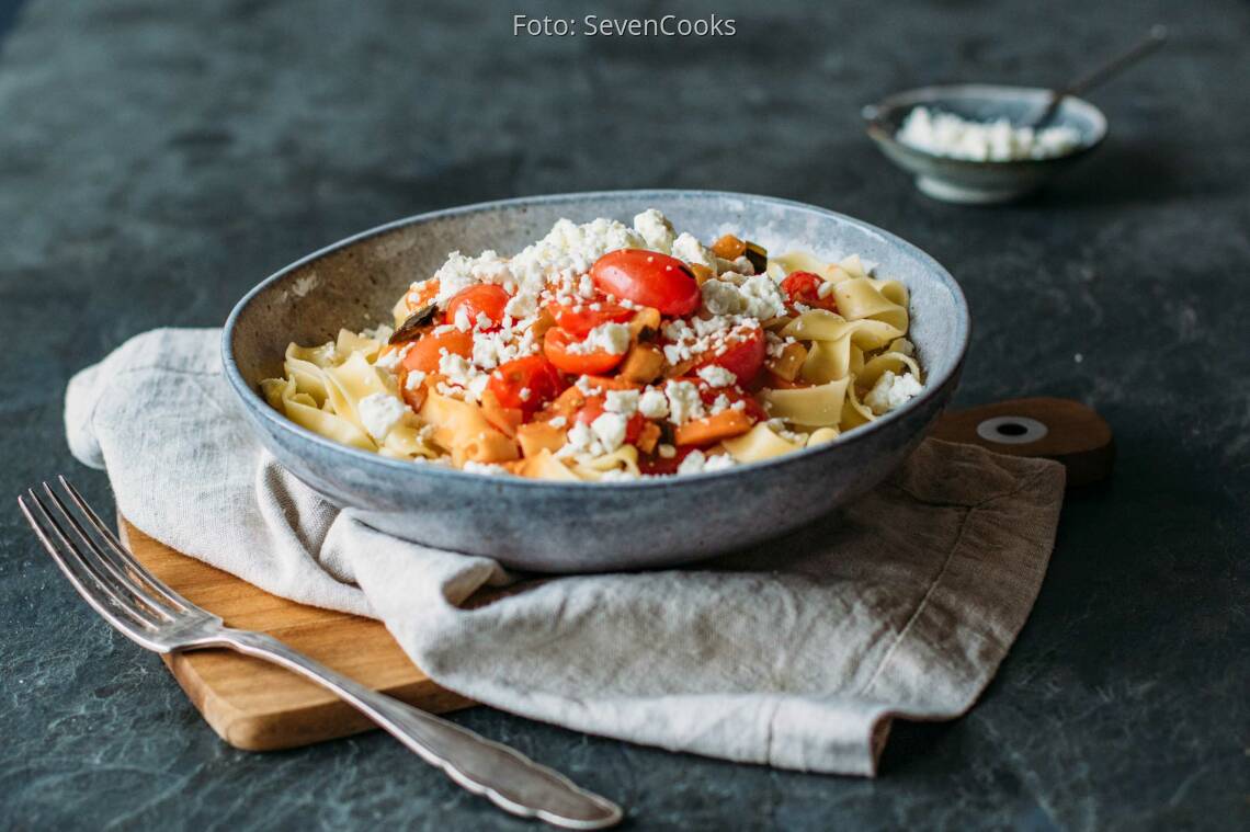 Vegetarisches Rezept: Nudeln mit Tomate und Feta