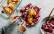 Vegetarisches Rezept: Ofenkürbis mit nussigem Herbstsalat 3