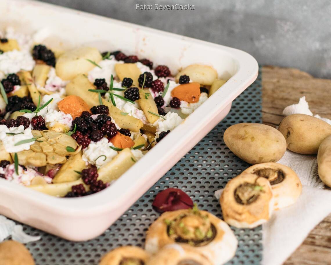 Vegetarisches Rezept: Pastinakenofengemüse mit Hüttenkäse_3
