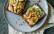 Vegetarisches Rezept: Pumpernickel mit gebratenen Pilzen und Avocado