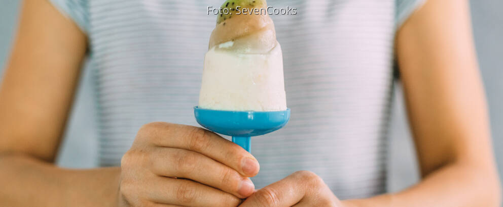 Vegetarisches Rezept: Rhabarber-Kiwi-Eis_1