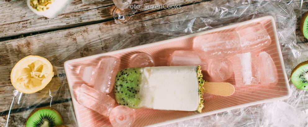 Vegetarisches Rezept: Rhabarber-Kiwi-Eis_3