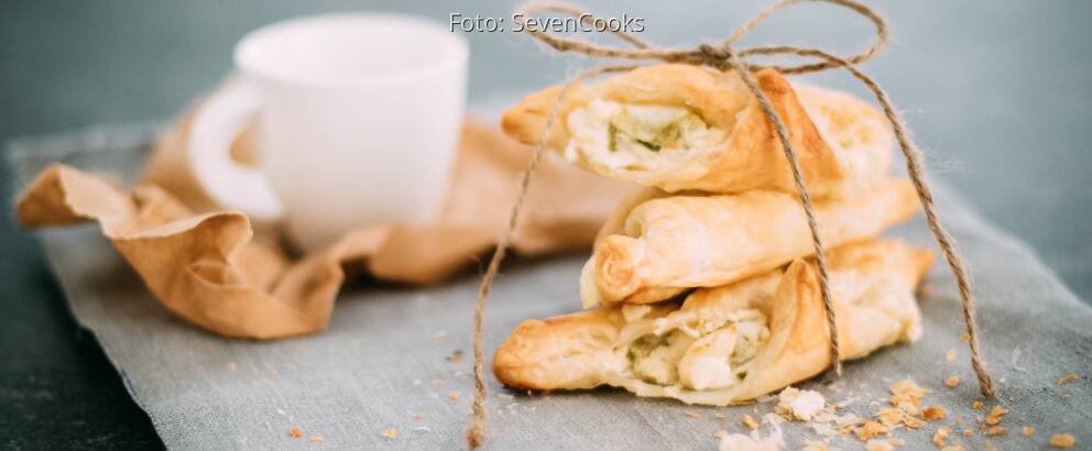 Vegetarisches Rezept: Rhabarber-Quark-Taschen