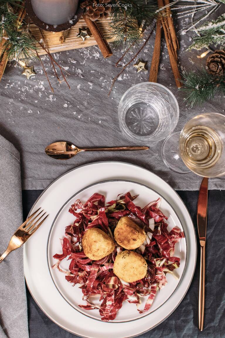 Risottoreisbällchen auf Radicchio-Bett von SevenCooks