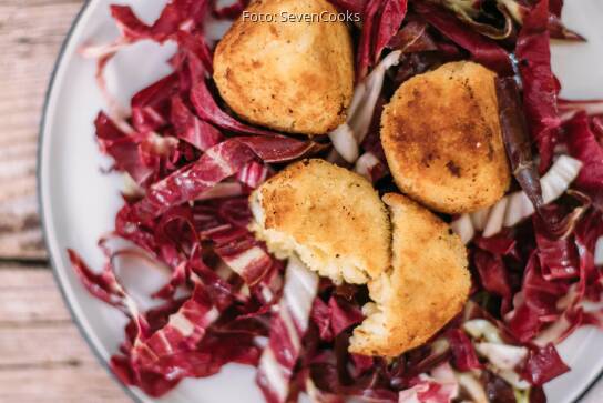 Risottoreisbällchen auf Radicchio-Bett von SevenCooks