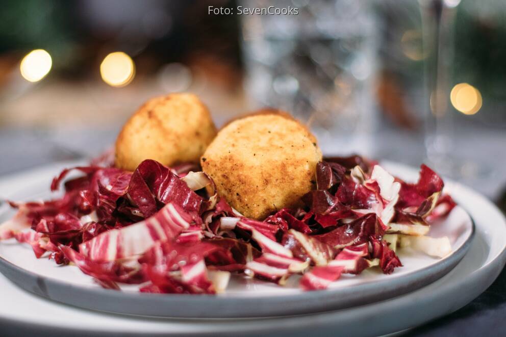 Risottoreisbällchen auf Radicchio-Bett von SevenCooks