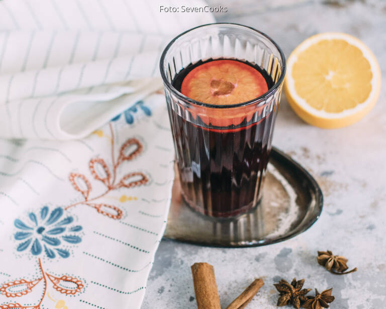 Roter Glühwein – leicht selbstgemacht von SevenCooks Roter Glühwein – leicht selbstgemacht von SevenCooks
