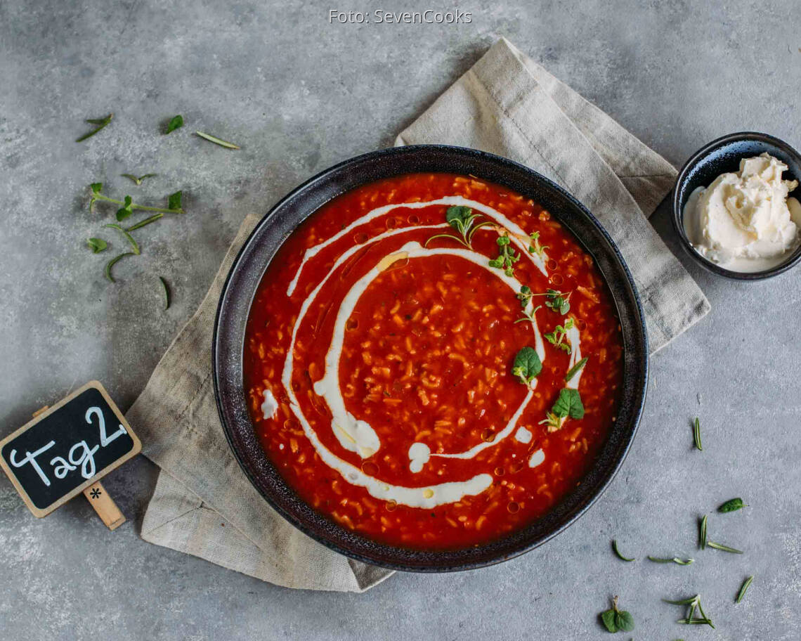 Vegetarisches Rezept: Schnelles Meal-Prep 2: Reis-Tomatensuppe_1_Schild