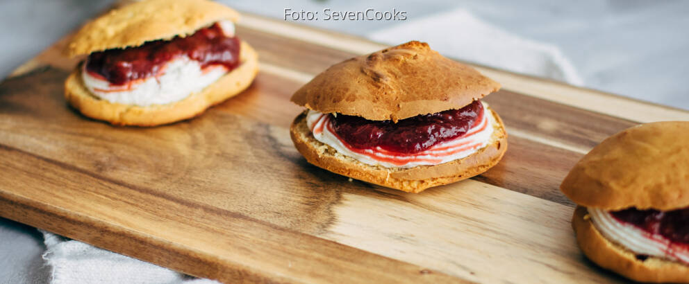 Vegetarisches Rezept: Scones mit Rhabarberkompott_2