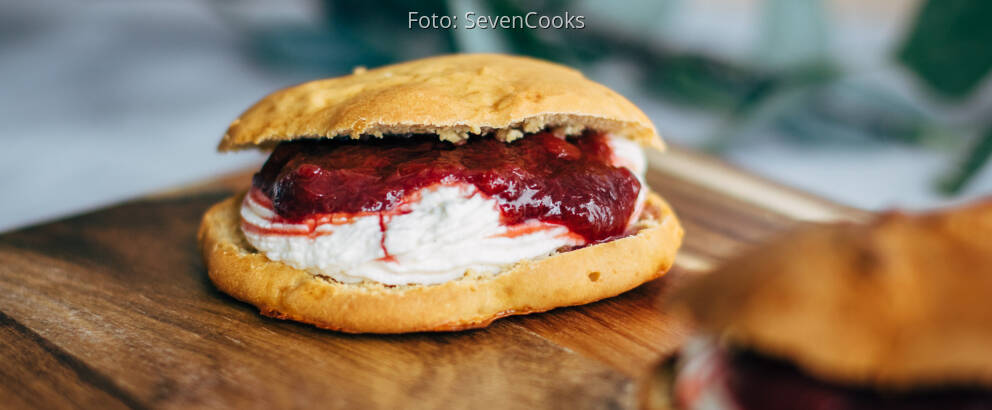 Vegetarisches Rezept: Scones mit Rhabarberkompott_3
