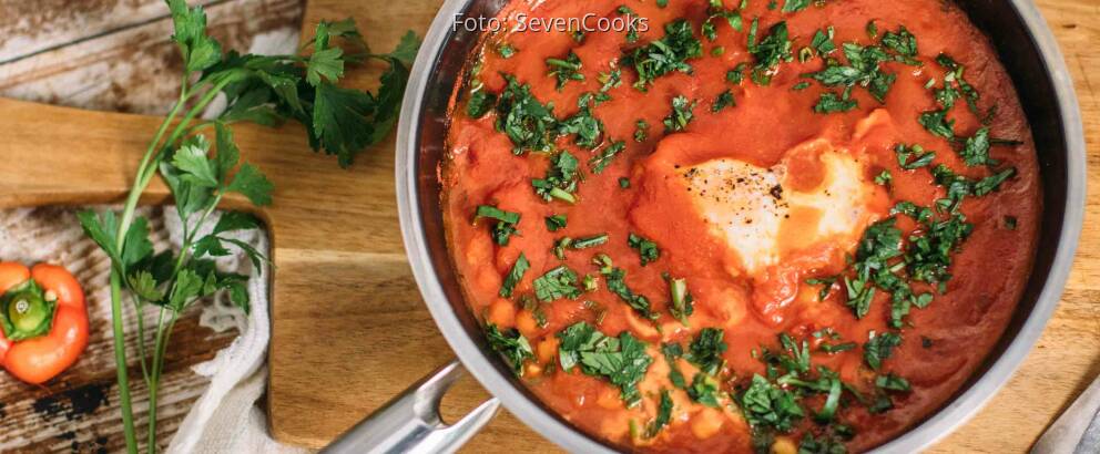 Vegetarisches Rezept: Shakshuka mit pochiertem Ei_2