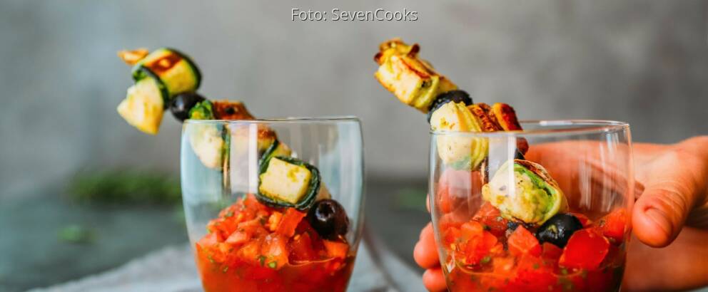 Vegetarisches Rezept: Spieße mit Zucchini-Käse-Röllchen 3