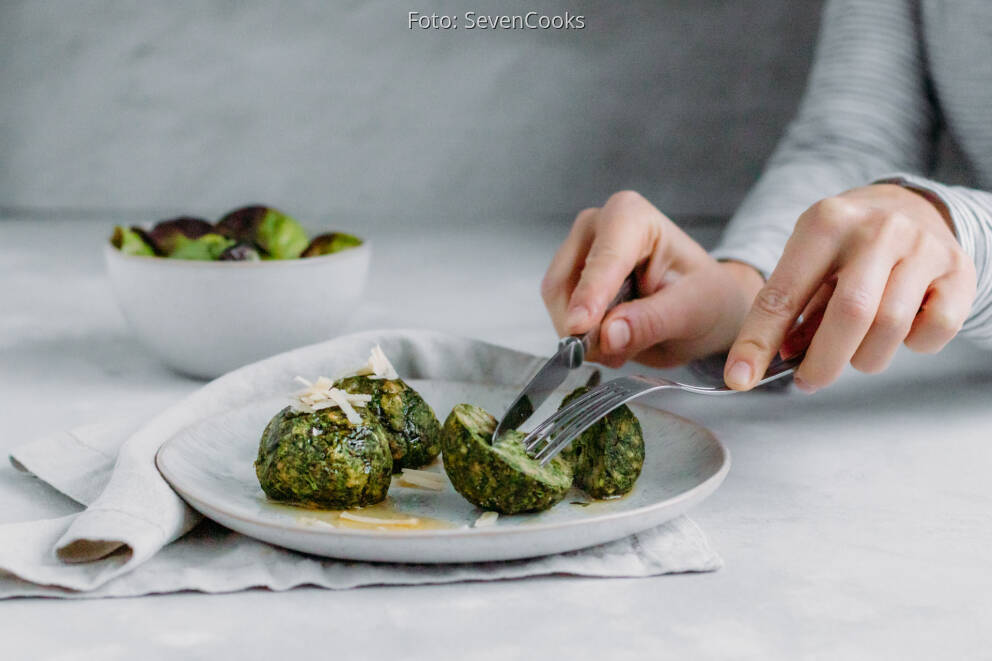 Spinatknödel mit gebräunter Butter und Parmesan von RominaCooks