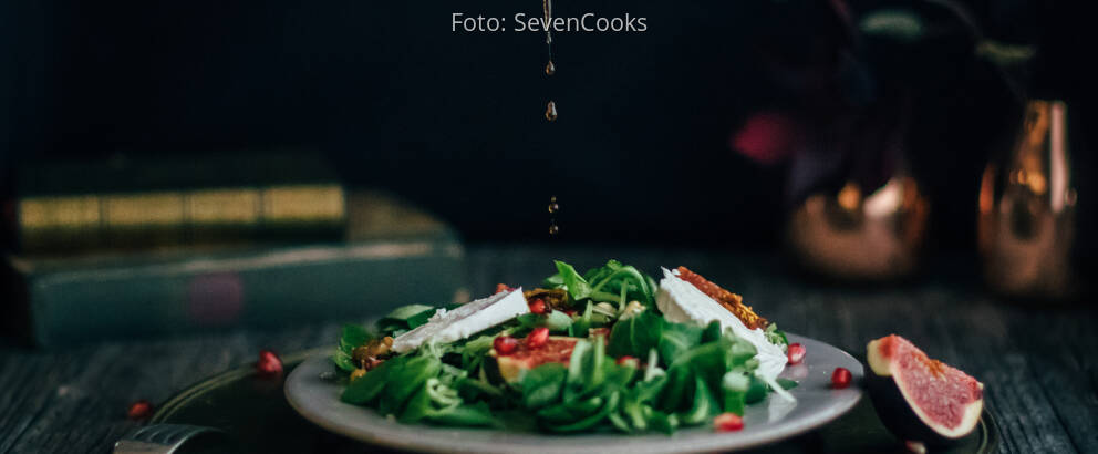 Vegetarisches Rezept: Süß-würziger Herbstsalat