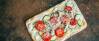 Vegetarisches Rezept: Tomaten-Pilz-Zucchini-Flammkuchen