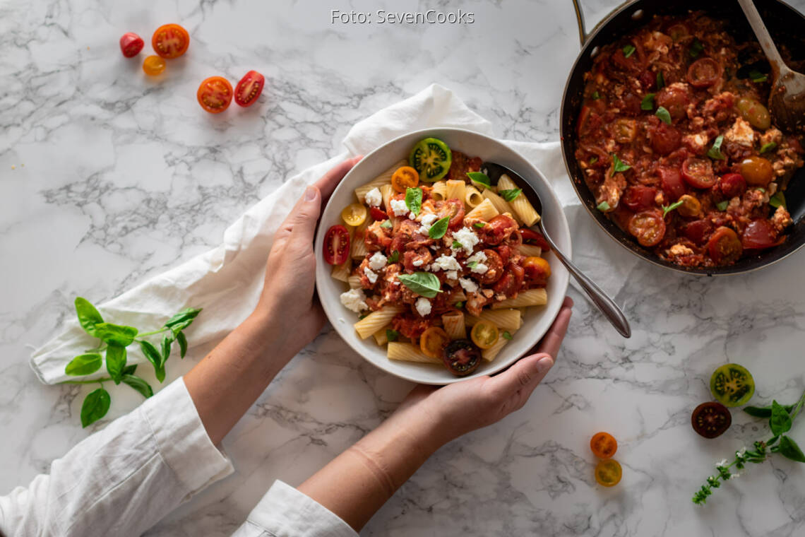 Vegetarisches Rezept: Tomaten-Feta-Family-Pasta 3