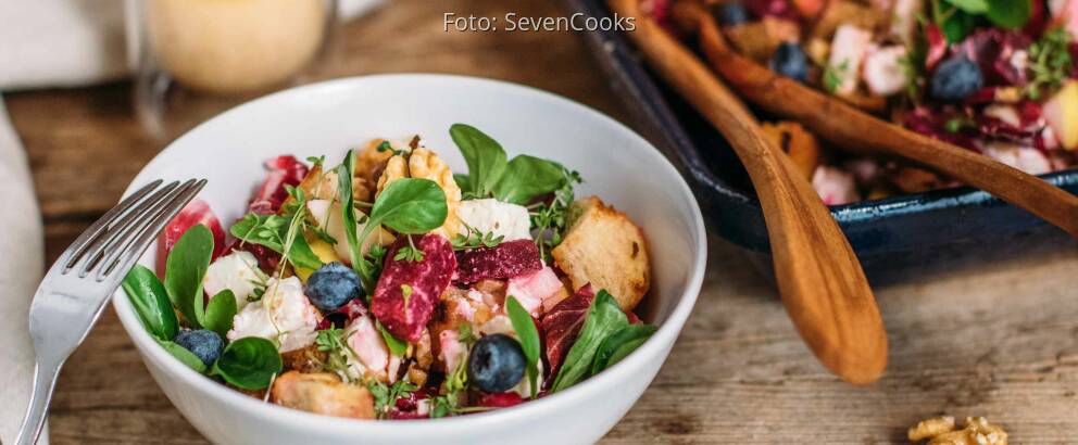 Vegetarisches Rezept: Winterlicher Brotsalat 1