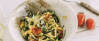 Vegetarisches Rezept: Zucchini-Nudeln mit Gemüse und Schmand