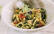 Vegetarisches Rezept: Zucchini-Nudeln mit Gemüse und Schmand